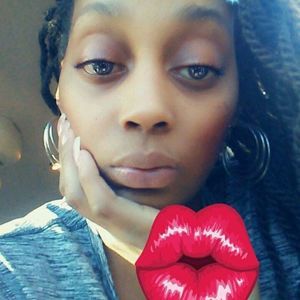 Meet your Posher, Yolanda